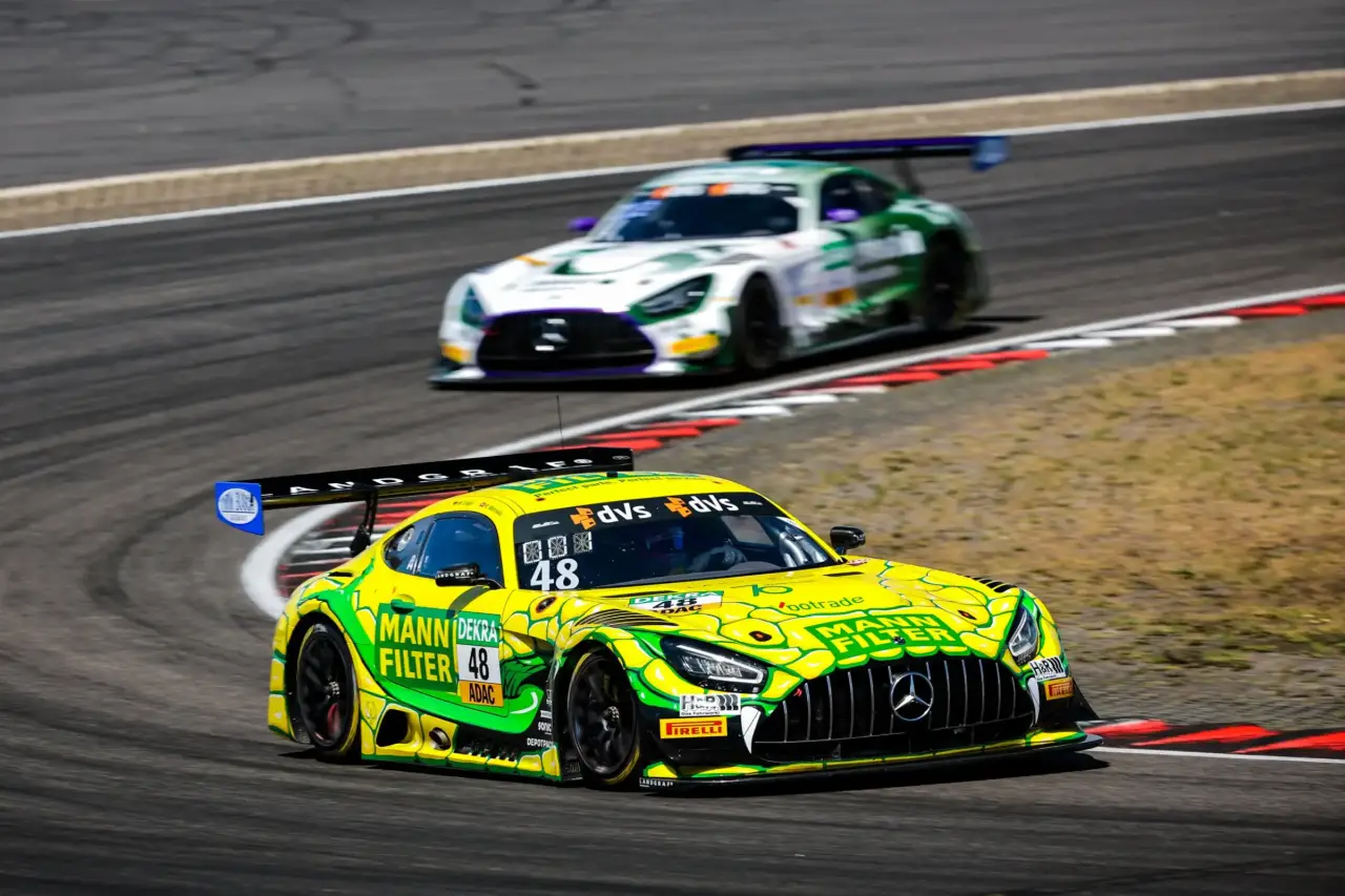 Mercedes-AMG Customer Racing wins both GT Masters races at Nürburgring