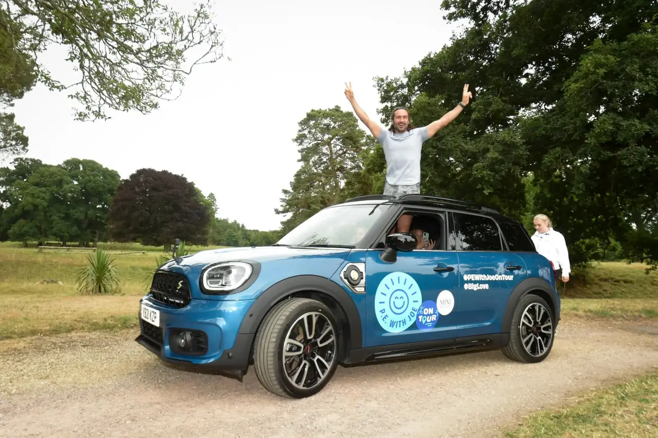 P.E. with Joe Wicks returns as thousands take part in the MINI-supported tour raising £35,760 img#1