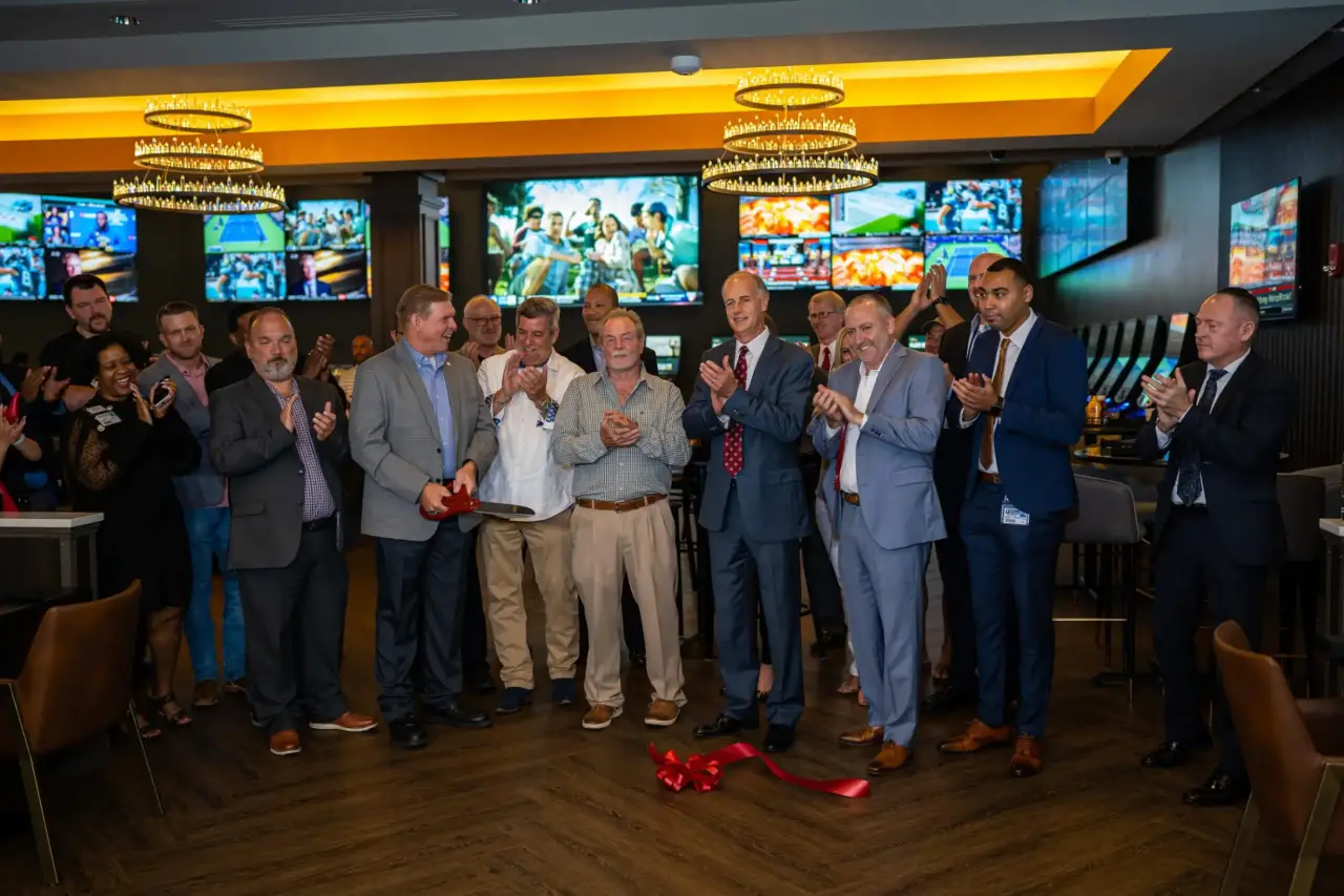 Caesars Opens Two State-of-the-Art Sportsbook Locations and a Brand-New World Series of Poker Room img#2