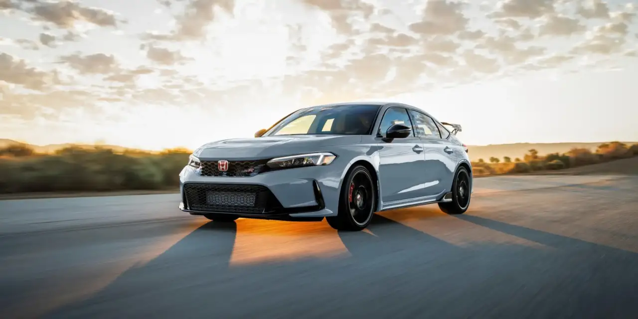 Hottest Hot Hatch Brings More Heat: All-New Honda Civic Type R Adds Power, Performance, and Swagger img#1