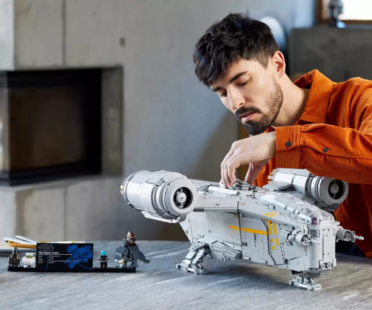 New LEGO® Star Wars The Mandalorian Razor Crest Set Revealed img#1